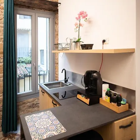 Becket Flat * Verona